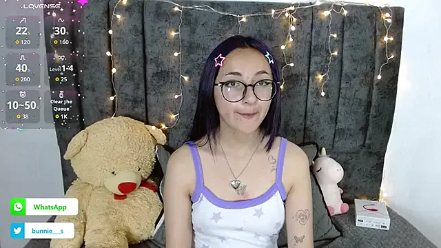 Try our streaming cams variety and talk on a personal level with our adorable girls streamers, showing off their bountiful shapes and dildos.