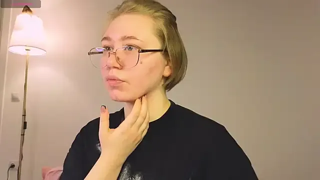 starsonthesky from StripChat is Freechat