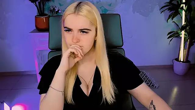 Stef_Nicks from StripChat is Freechat
