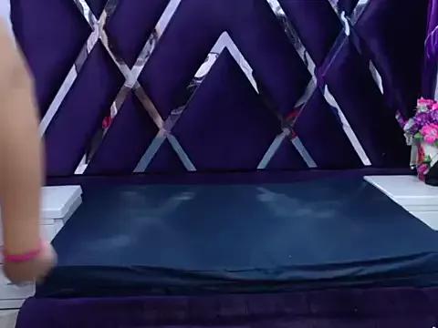 stefania_miller from StripChat is Freechat