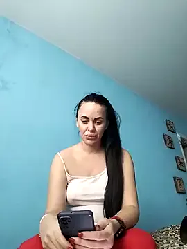 Stefaniyaxq from StripChat is Freechat