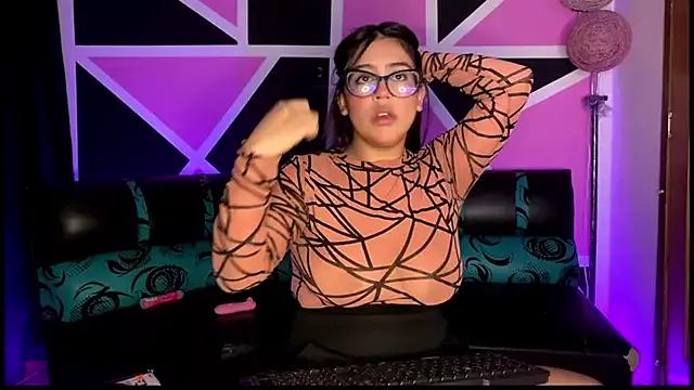 Steffany_Lopezz from StripChat is Freechat