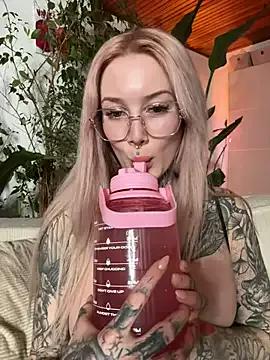 Try our streaming cams variety and talk on a personal level with our adorable girls streamers, showing off their bountiful shapes and dildos.