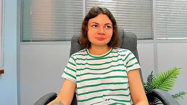 Try our streaming cams variety and talk on a personal level with our adorable girls streamers, showing off their bountiful shapes and dildos.