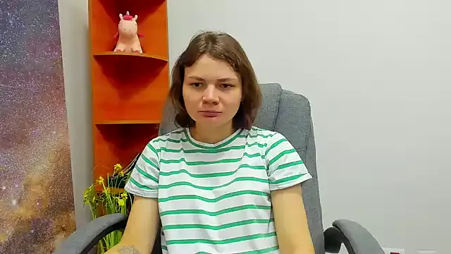 Try our streaming cams variety and talk on a personal level with our adorable girls streamers, showing off their bountiful shapes and dildos.