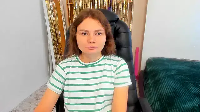 Try our streaming cams variety and talk on a personal level with our adorable girls streamers, showing off their bountiful shapes and dildos.