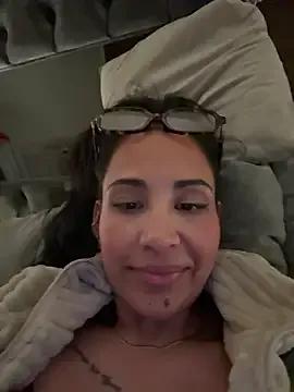 Stella_dauergeil from StripChat is Freechat