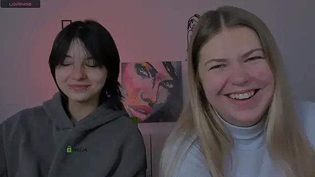 stella_noir from StripChat is Freechat