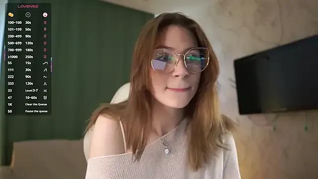 Stella_of_steel from StripChat is Freechat