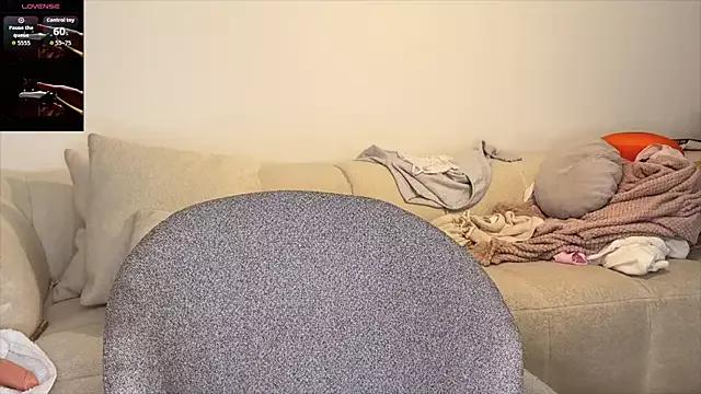 StellaLawrence from StripChat is Freechat