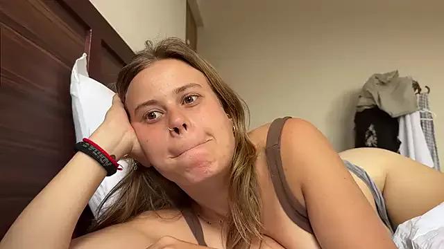 Stellamarbella from StripChat is Freechat