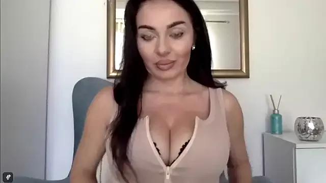 Try our streaming cams variety and talk on a personal level with our adorable girls streamers, showing off their bountiful shapes and dildos.