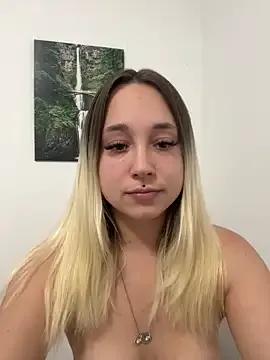 Stelli_99 from StripChat