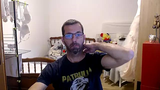 steph19x5 from StripChat is Freechat
