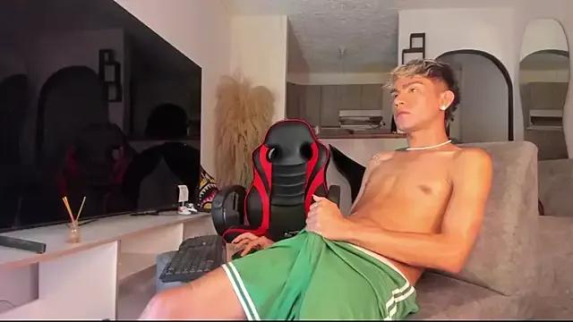 Steven_baby69 from StripChat is Freechat