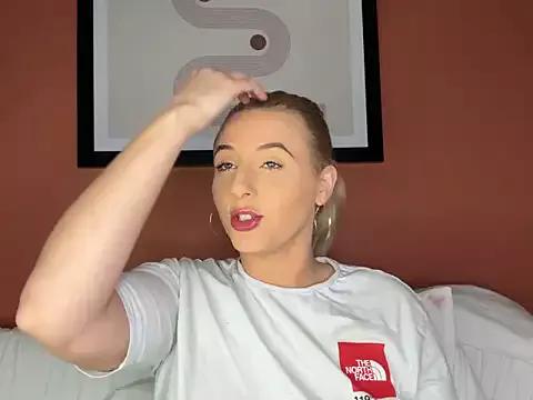 Try our streaming cams variety and talk on a personal level with our adorable girls streamers, showing off their bountiful shapes and dildos.