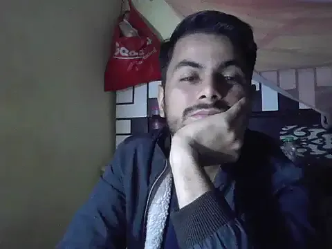 Stubborndesiboy from StripChat is Freechat