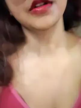 Sugar_mommy_here from StripChat is Freechat