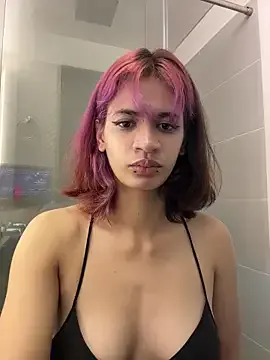 sukulaurens on StripChat 