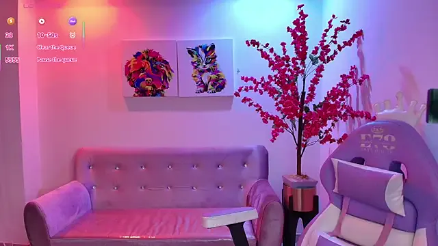 Summer_miller from StripChat is Freechat