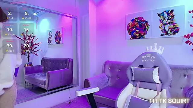 Try our streaming cams variety and talk on a personal level with our adorable girls streamers, showing off their bountiful shapes and dildos.