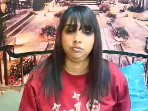 SummerBlaze29 from StripChat is Freechat