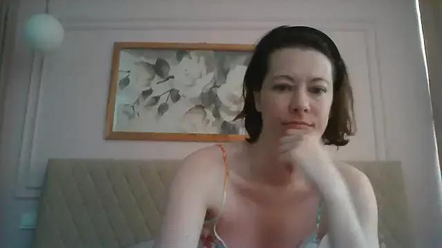 SunElizabeth from StripChat is Freechat