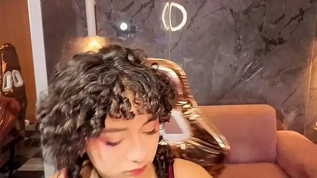 sunny2_b from StripChat is Freechat