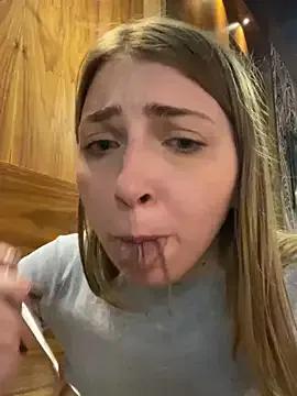 Sunny___Bunny from StripChat
