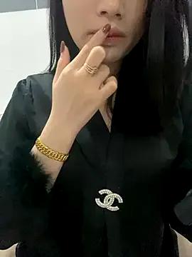 Sunny_babyy from StripChat