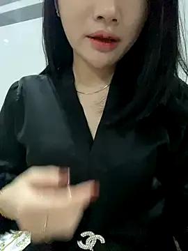 Sunny_babyy from StripChat