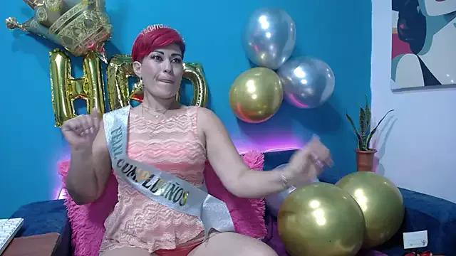 Sunny_rayz_ from StripChat is Freechat