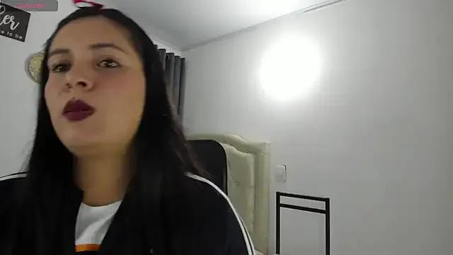 Sunnycurvymf from StripChat