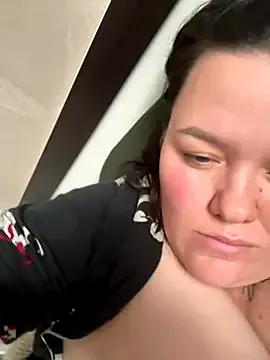 SunnyLeila2101 from StripChat is Freechat