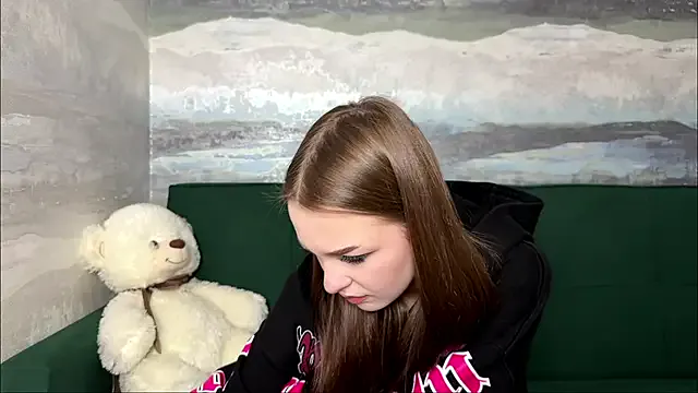 Try our streaming cams variety and talk on a personal level with our adorable girls streamers, showing off their bountiful shapes and dildos.