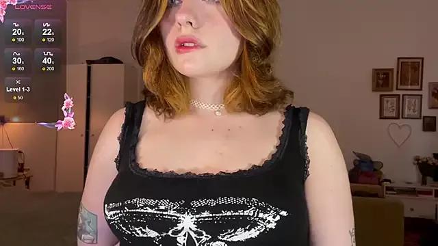 sunshine_lina from StripChat