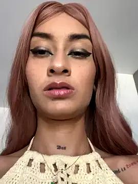 SunshineLizzy from StripChat