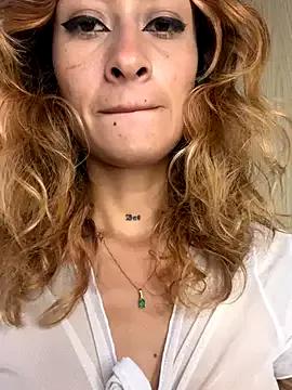 SunshineLizzy from StripChat