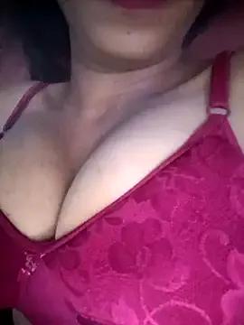 SupersexyGF from StripChat is Freechat