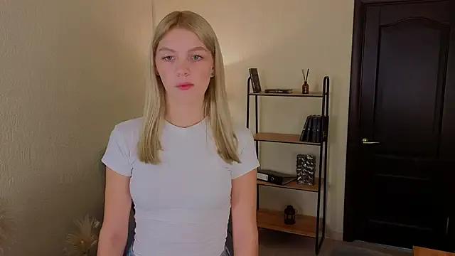 Try our streaming cams variety and talk on a personal level with our adorable girls streamers, showing off their bountiful shapes and dildos.