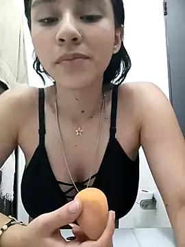 susana2523 from StripChat
