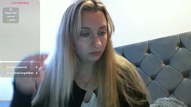 SusanCurt from StripChat