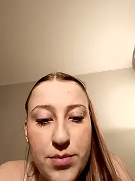 Susiee_Redd from StripChat