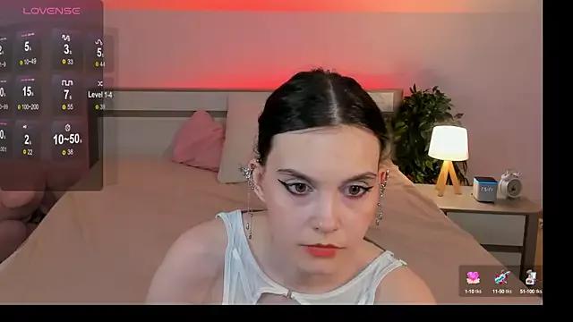 SusieMorris from StripChat