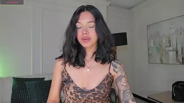 SussaneCole from StripChat is Freechat