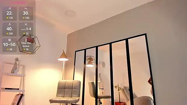 Try our streaming cams variety and talk on a personal level with our adorable girls streamers, showing off their bountiful shapes and dildos.