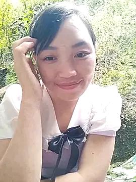 susu-00 from StripChat is Freechat