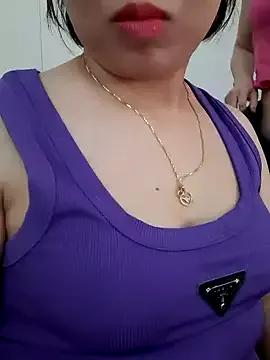 Susu_Hot2 from StripChat