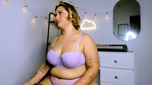 susy_angel from StripChat