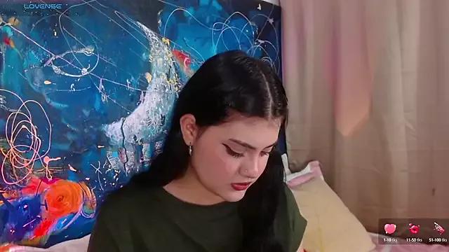 SusyAlvarez from StripChat is Freechat